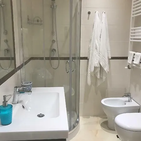 Bed & Breakfast Aquila House